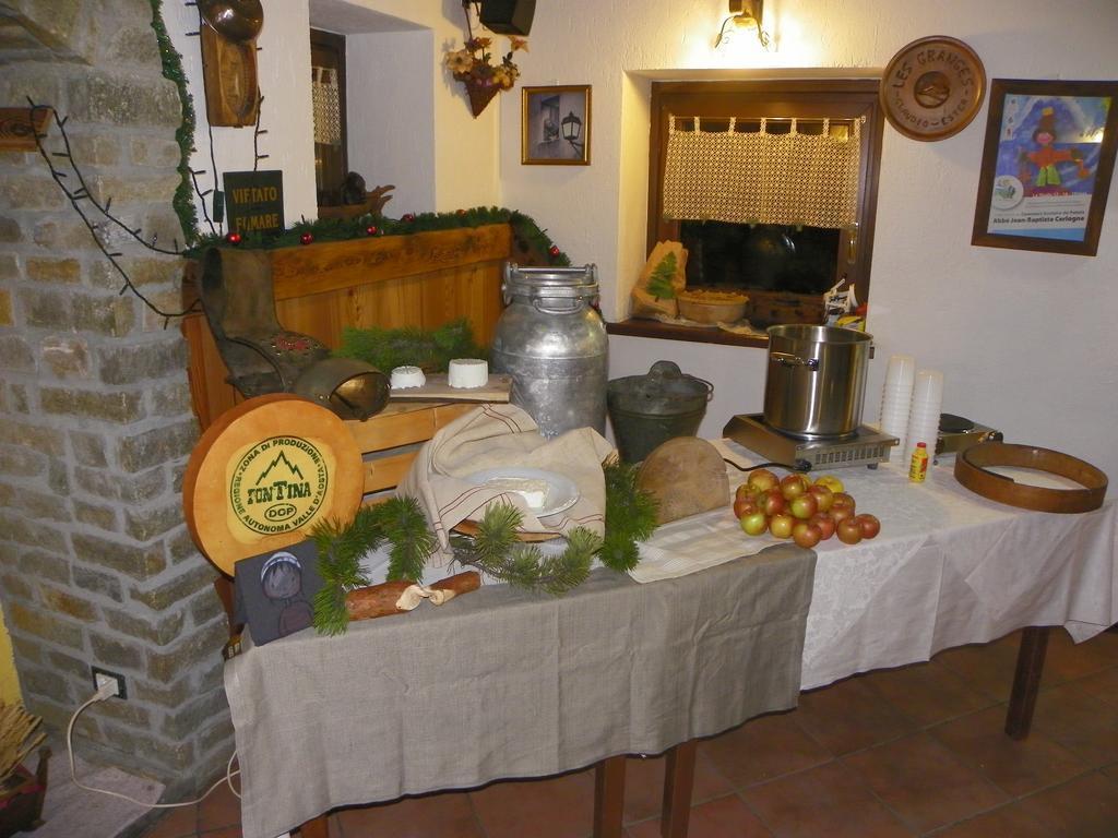 Hotel Les Granges لا تْويلي المظهر الخارجي الصورة